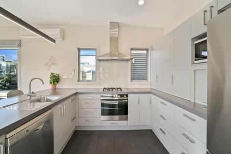 Photo of property in 187 Aubrey Road, Wanaka, 9305