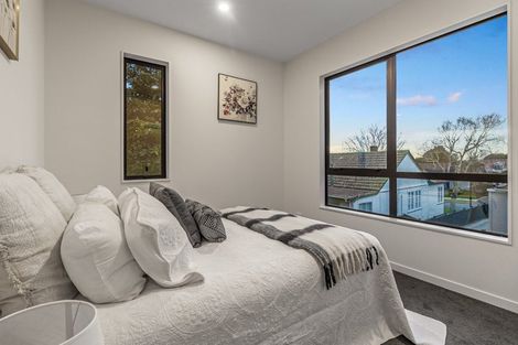 Photo of property in 12a Range View Road, Mount Albert, Auckland, 1025