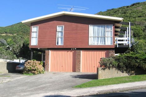 Photo of property in 3 Old Coach Road, Johnsonville, Wellington, 6037