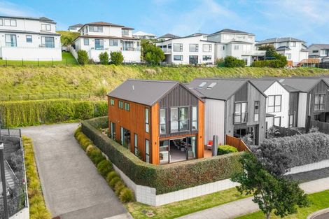 Photo of property in 66 Arran Point Parade, Orewa, 0931