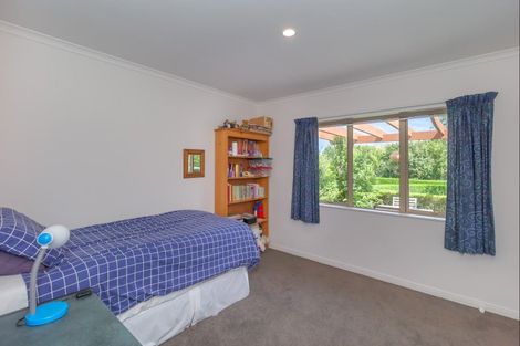 Photo of property in 64 Lea Grove, Levin, 5572