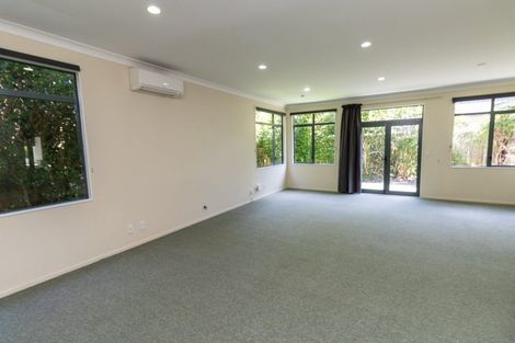 Photo of property in 43 Amesbury Drive, Churton Park, Wellington, 6037