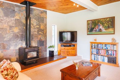 Photo of property in 69 Waterloo Crescent, Hokowhitu, Palmerston North, 4410