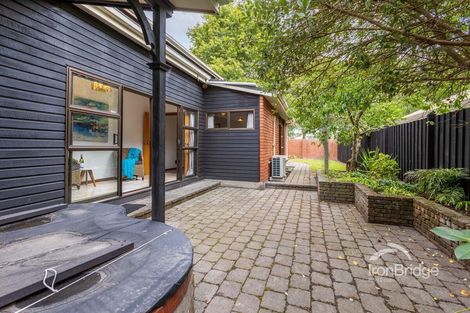 Photo of property in 270 Memorial Avenue, Burnside, Christchurch, 8053