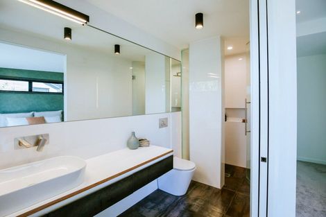 Photo of property in 9 Matipo Street, Wanaka, 9305