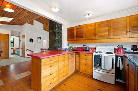 Photo of property in 27 Beacon Point Road, Wanaka, 9305