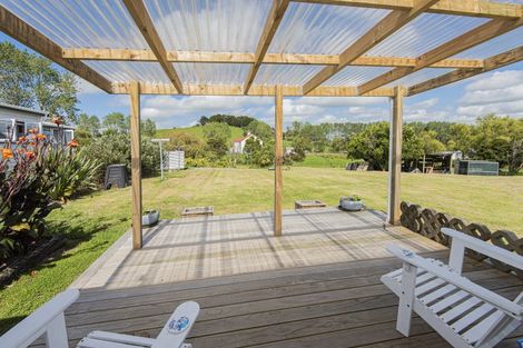 Photo of property in 46 Whakapirau Road, Maungaturoto, 0583