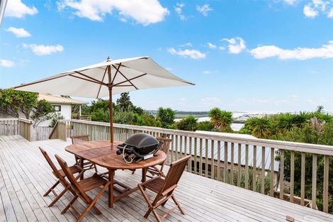 Photo of property in 48 Eureka Place, Parahaki, Whangarei, 0112