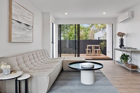 Photo of property in 6/654 Gloucester Street, Linwood, Christchurch, 8062