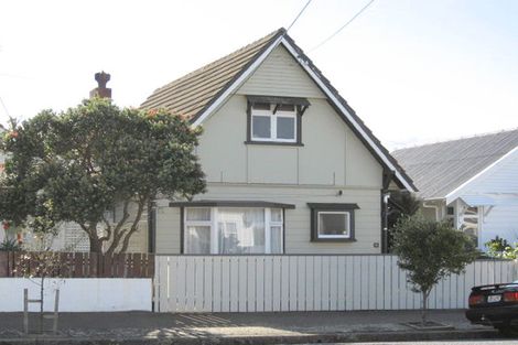 Photo of property in 61 Endeavour Street, Lyall Bay, Wellington, 6022