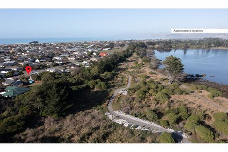 Photo of property in 27 Seafield Place, South New Brighton, Christchurch, 8062