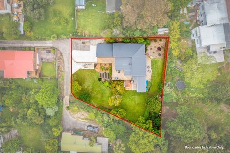 Photo of property in 1/1 Flavia Close, Torbay, Auckland, 0630