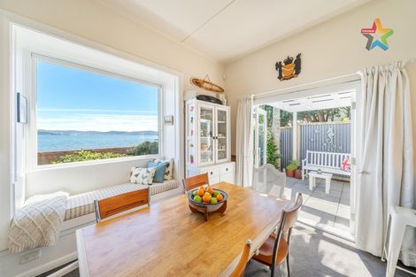 Photo of property in 409 Marine Drive, Mahina Bay, Lower Hutt, 5013