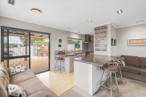 Photo of property in 395 Welcome Bay Road, Welcome Bay, Tauranga, 3112