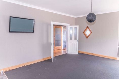 Photo of property in 1 York Street, Dannevirke, 4930