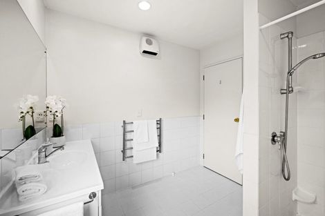 Photo of property in 13 Palmbrook Avenue, Havelock North, 4130