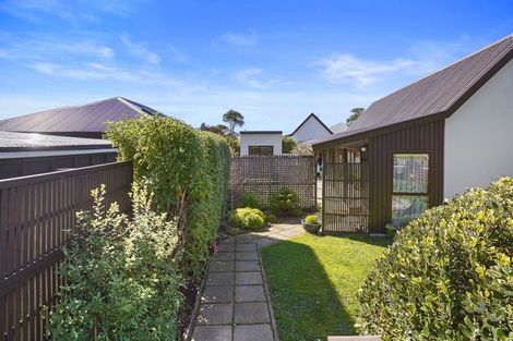 Photo of property in 1/31 Main Road, Redcliffs, Christchurch, 8081