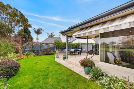 Photo of property in 8 Phoenix Place, Havelock North, 4130