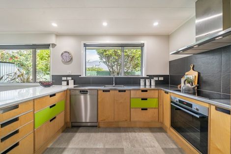 Photo of property in 1a Bracken Street, Wallaceville, Upper Hutt, 5018