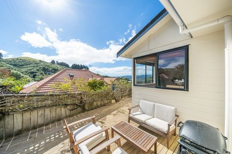 Photo of property in 1/150 Tirohanga Road, Tirohanga, Lower Hutt, 5010