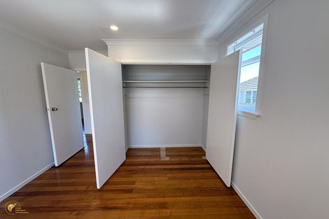 Photo of property in 27 Line Road, Glen Innes, Auckland, 1072