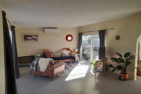 Photo of property in 28 The Quarterdeck, Whitby, Porirua, 5024