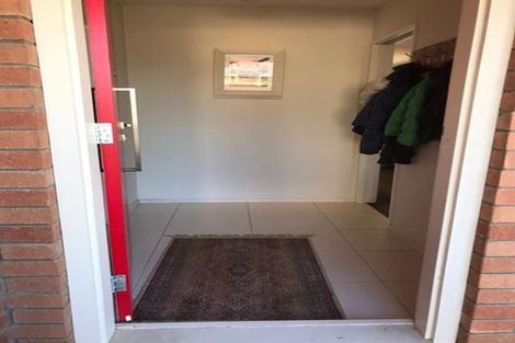 Photo of property in 17 Larne Place, Belfast, Christchurch, 8051