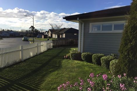 Photo of property in 20 Sterling Drive, Prebbleton, 7604