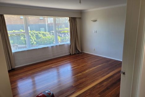 Photo of property in 12 Ruawai Road, Mount Wellington, Auckland, 1060