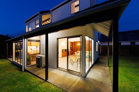 Photo of property in 25 Heathcote Place, Fitzherbert, Palmerston North, 4410