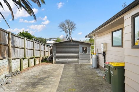 Photo of property in 26 Cypress Crescent, Pukete, Hamilton, 3200