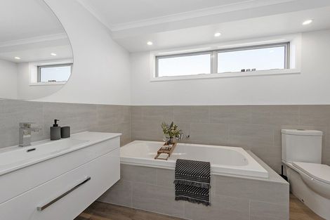 Photo of property in 47 Morrow Avenue, St Andrews, Hamilton, 3200