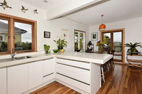 Photo of property in 8 Seaside Avenue, Waterview, Auckland, 1026