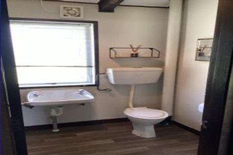 Photo of property in 2 Catherine Crescent, Whitianga, 3510