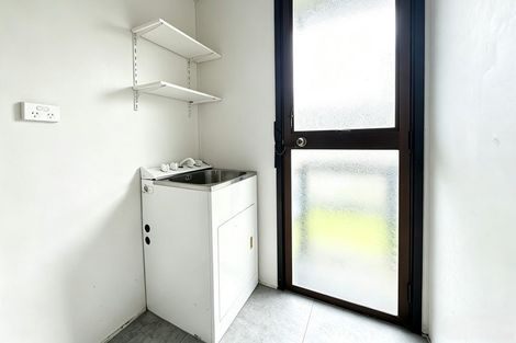 Photo of property in 2/26 Nearco Street, Randwick Park, Auckland, 2105