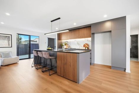 Photo of property in 35b Toroa Street, Torbay, Auckland, 0630