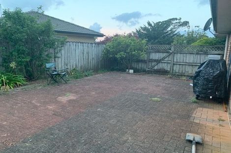 Photo of property in 86 Burswood Drive, Burswood, Auckland, 2013