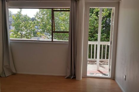 Photo of property in 45 Agincourt Street, Glenfield, Auckland, 0629