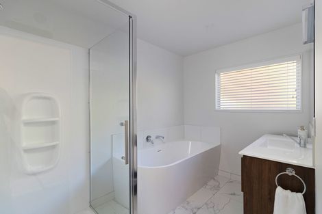 Photo of property in 52 Coster Street, Enner Glynn, Nelson, 7011