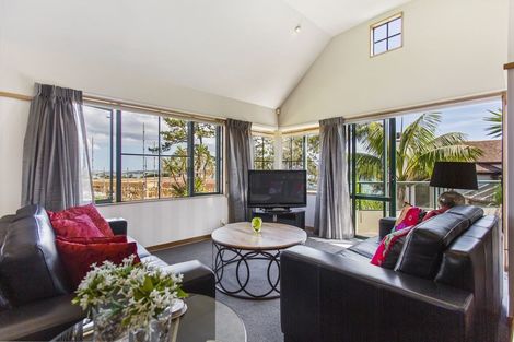 Photo of property in 45b Takutai Avenue, Half Moon Bay, Auckland, 2012
