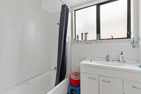 Photo of property in 15 Edwin Freeman Place, Ranui, Auckland, 0612