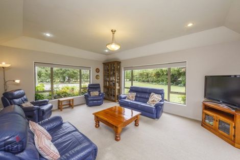 Photo of property in 62 Almadale Road, Cheltenham, Feilding, 4777