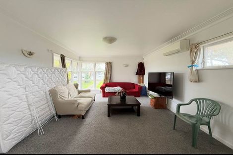 Photo of property in 12 Cross Street, Papakura, 2110