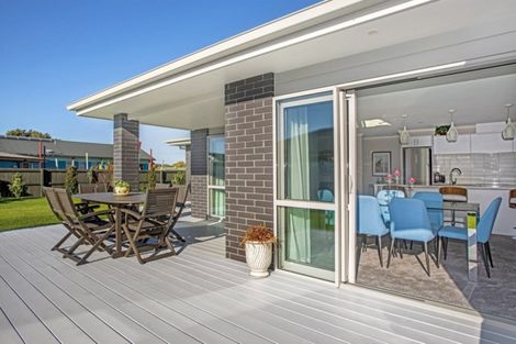 Photo of property in 3 Fortis Place, Riverdale, Gisborne, 4010