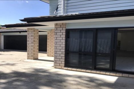 Photo of property in 125a Millbrook Road, Sunnyvale, Auckland, 0612