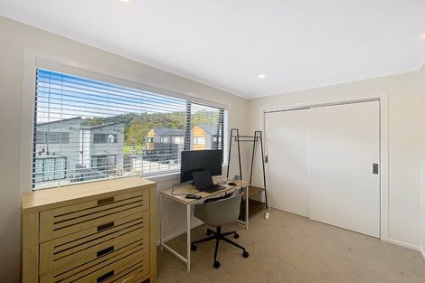 Photo of property in 10b Mawai Hakona Drive, Wallaceville, Upper Hutt, 5018