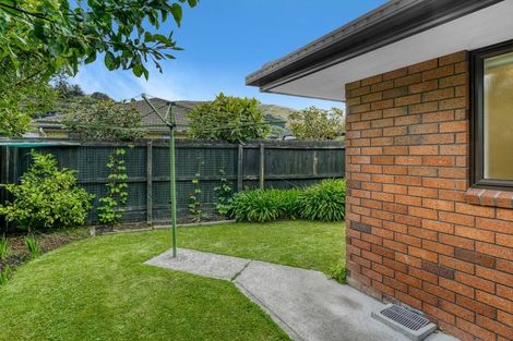 Photo of property in 2/47 Laing Crescent, Heathcote Valley, Christchurch, 8022