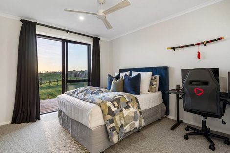 Photo of property in 71 Diamond Lane, Riverhead, 0793