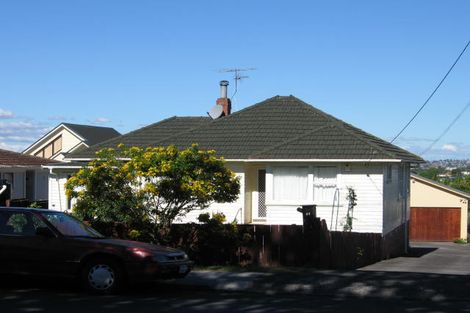 Photo of property in 87 Hepburn Road, Glendene, Auckland, 0602