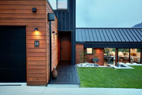 Photo of property in 18 Glenfiddich Road, Jacks Point, Queenstown, 9371